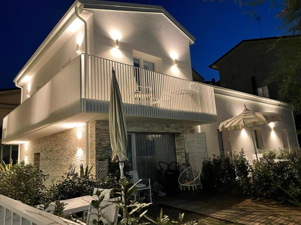 Villa Le Agavi Luxory Beach Surfhouse Bellaria-Igea Marina Exterior photo