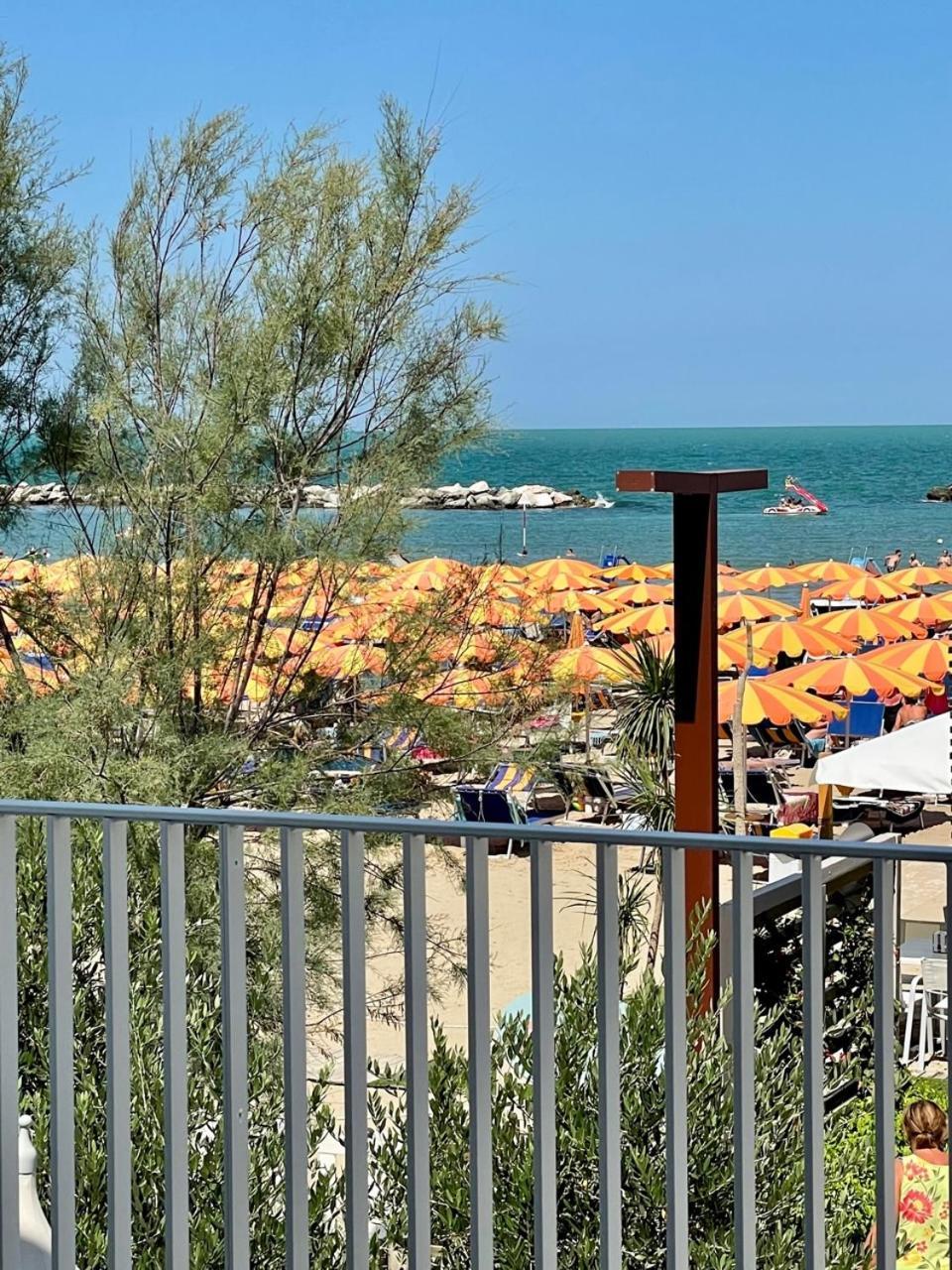 Villa Le Agavi Luxory Beach Surfhouse Bellaria-Igea Marina Exterior photo