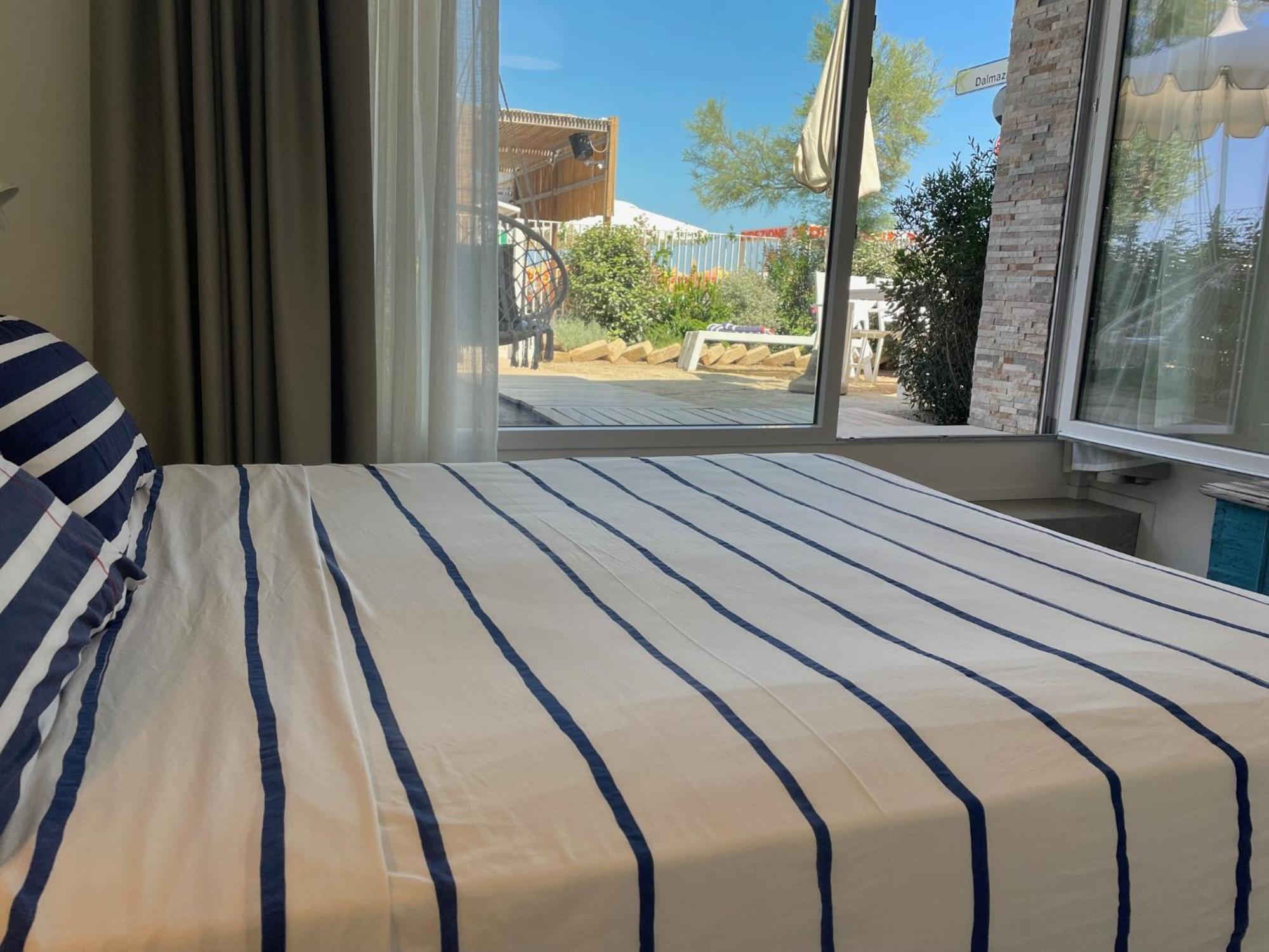 Villa Le Agavi Luxory Beach Surfhouse Bellaria-Igea Marina Room photo